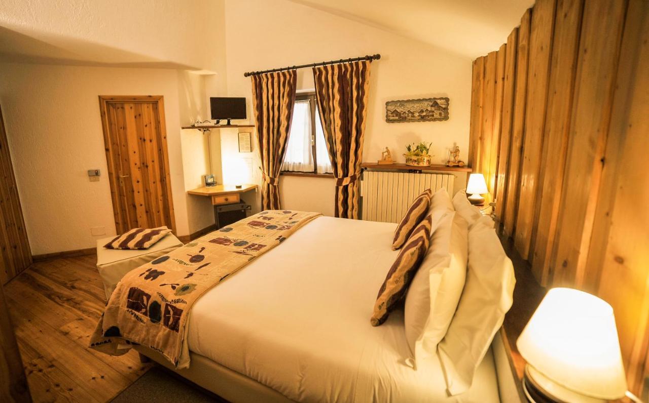 Hotel La Grange - Animal Chic Hotel Courmayeur Exterior photo