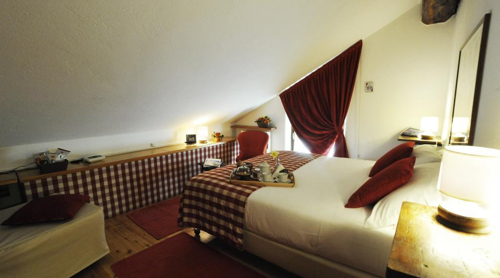 Hotel La Grange - Animal Chic Hotel Courmayeur Exterior photo